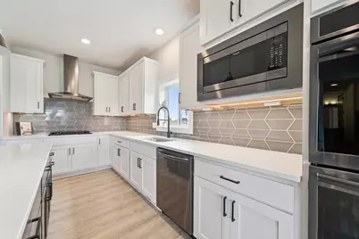 17660 Jett Circle SE, Prior Lake, MN 55372 - Photo 7