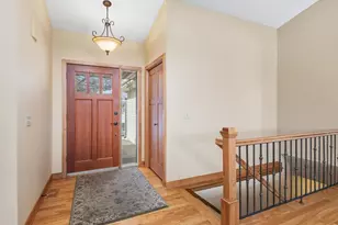 1321 Lake Susan Hills Dr, Chanhassen, MN 55317 - Photo 5