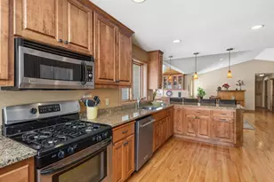 1321 Lake Susan Hills Dr, Chanhassen, MN 55317 - Photo 17