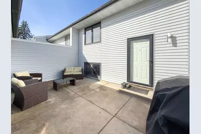 8915 Ironwood Avenue S, Cottage Grove, MN 55016 - Photo 3