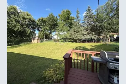 6826 Berkshire Lane N, Maple Grove, MN 55311 - Photo 5