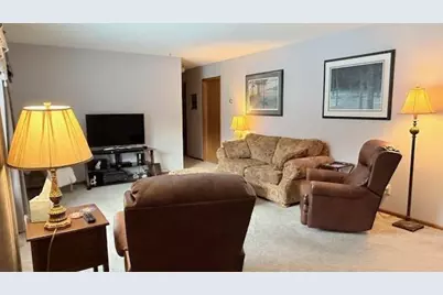 6826 Berkshire Lane N, Maple Grove, MN 55311 - Photo 9