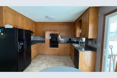 6826 Berkshire Lane N, Maple Grove, MN 55311 - Photo 9