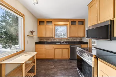 3017 Noble Avenue N, Golden Valley, MN 55422 - Photo 11