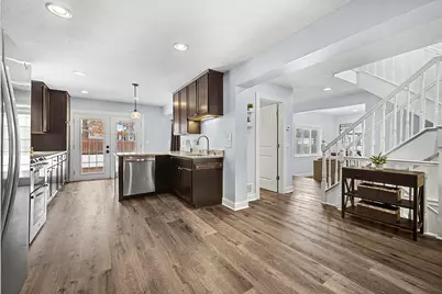 8046 Erie Spur, Chanhassen, MN 55317 - Photo 3