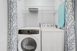 8046 Erie Spur, Chanhassen, MN 55317 - Photo 5