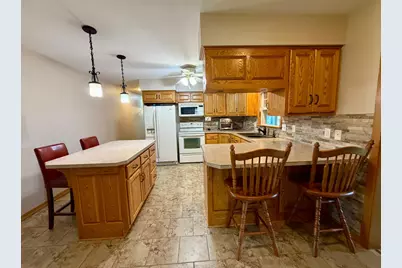 417 S Fairview Drive, Luverne, MN 56156 - Photo 9