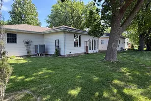 417 S Fairview Dr, Luverne, MN 56156 - Photo 33
