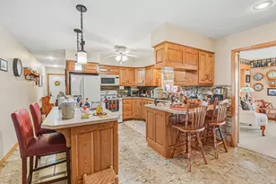 417 S Fairview Dr, Luverne, MN 56156 - Photo 5