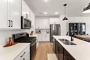 14436 Twin Lakes Cir, Burnsville, MN 55306 - Photo 11