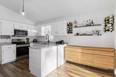 8581 Flamingo Drive, Chanhassen, MN 55317 - Photo 7