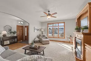 503 Britz Dr, Luverne, MN 56156 - Photo 3