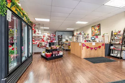 121 S Broadway, Pelican Rapids, MN 56572 - Photo 11