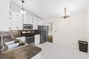 5885 Hidden Oaks Cir SE, Prior Lake, MN 55372 - Photo 9