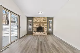 5885 Hidden Oaks Cir SE, Prior Lake, MN 55372 - Photo 11