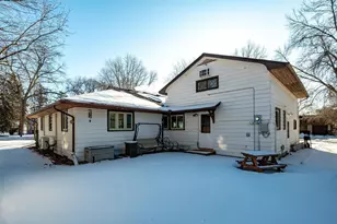 624 10th St SW, Willmar, MN 56201 - Photo 43