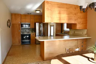 1102 Grand Ave, Worthington, MN 56187 - Photo 11