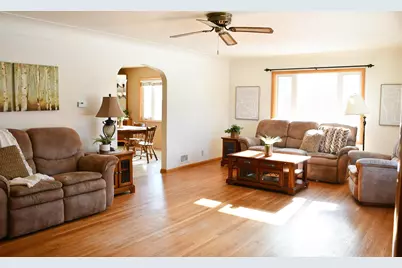 1102 Grand Avenue, Worthington, MN 56187 - Photo 3