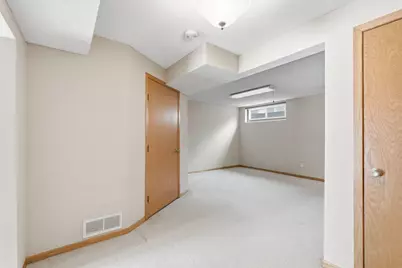 618 Oak Park Lane, Hopkins, MN 55343 - Photo 27