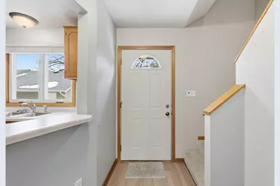 618 Oak Park Lane, Hopkins, MN 55343 - Photo 3