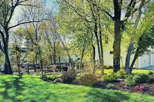 12585 Dover Dr, Apple Valley, MN 55124 - Photo 39