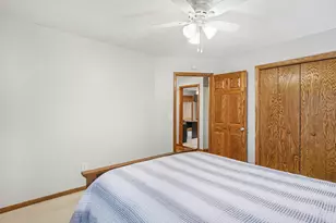 12585 Dover Dr, Apple Valley, MN 55124 - Photo 23