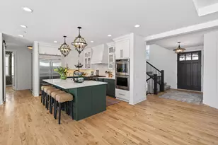 5690 Zanzibar Ln N, Plymouth, MN 55446 - Photo 9