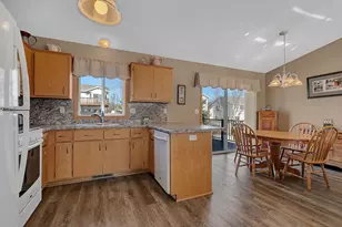 1819 Tyler Path, Saint Cloud, MN 56301 - Photo 7