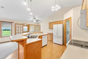 1430 S Irving Ave, Rush City, MN 55069 - Photo 7