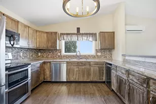 3324 39th Ave S, Fargo, ND 58104 - Photo 9