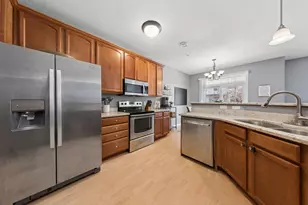 139 Stallion Ln, Circle Pines, MN 55014 - Photo 3