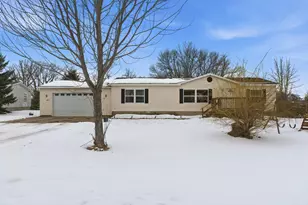 411 Rosabelle Ct, Grasston, MN 55030 - Photo 1