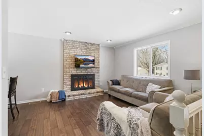 7440 Drew Avenue N, Brooklyn Park, MN 55443 - Photo 3