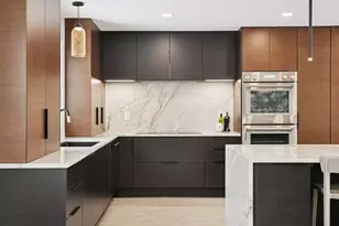 4652 9 Oaks Cir, Bloomington, MN 55437 - Photo 9