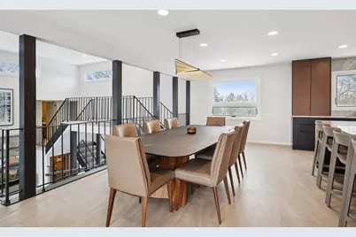 4652 Nine Oaks Circle, Bloomington, MN 55437 - Photo 17