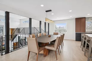 4652 9 Oaks Cir, Bloomington, MN 55437 - Photo 17