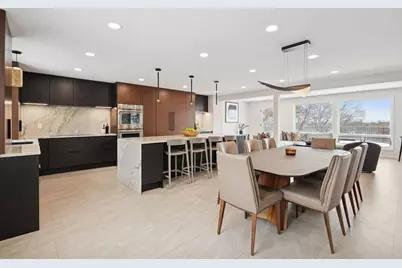 4652 Nine Oaks Circle, Bloomington, MN 55437 - Photo 7