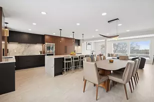 4652 9 Oaks Cir, Bloomington, MN 55437 - Photo 7