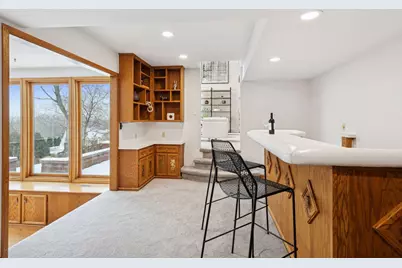 4652 Nine Oaks Circle, Bloomington, MN 55437 - Photo 23