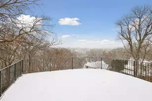 4652 9 Oaks Cir, Bloomington, MN 55437 - Photo 21