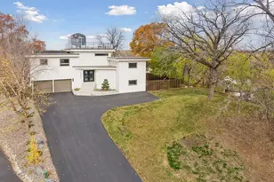 4652 9 Oaks Cir, Bloomington, MN 55437 - Photo 49