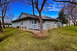 314 Bogey Ln, Cold Spring, MN 56320 - Photo 3