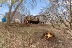 2712 Williams Dr, Burnsville, MN 55337 - Photo 41