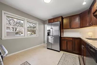 4711 Lakeland Avenue N, Crystal, MN 55429 - Photo 17