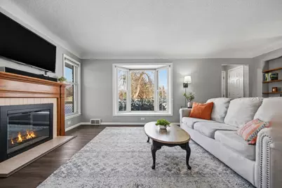 4711 Lakeland Avenue N, Crystal, MN 55429 - Photo 11