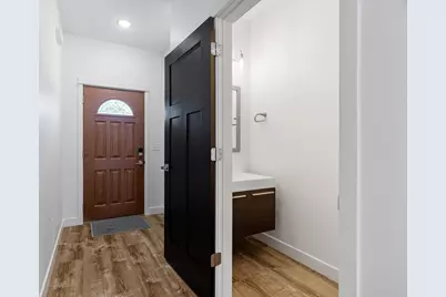 425 W 8th Street #19, New Richmond, WI 54017 - Photo 11