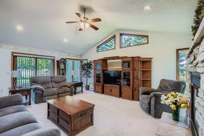 7316 Janero Avenue S, Cottage Grove, MN 55016 - Photo 9