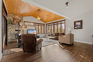 1120 Glendale Hills Dr NE, Rochester, MN 55906 - Photo 3