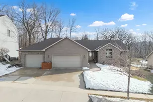 1120 Glendale Hills Dr NE, Rochester, MN 55906 - Photo 1