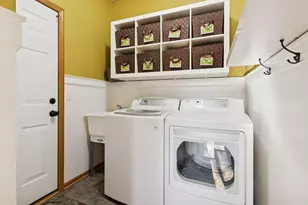 13850 Pennock Ave, Apple Valley, MN 55124 - Photo 25